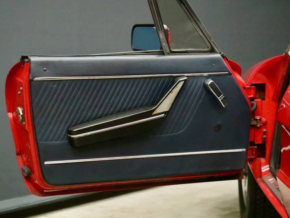 Afbeelding 49/50 van Alfa Romeo Spider Veloce 2000 (1982)