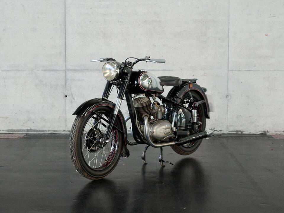Image 2/28 of Puch 250 TF (1953)