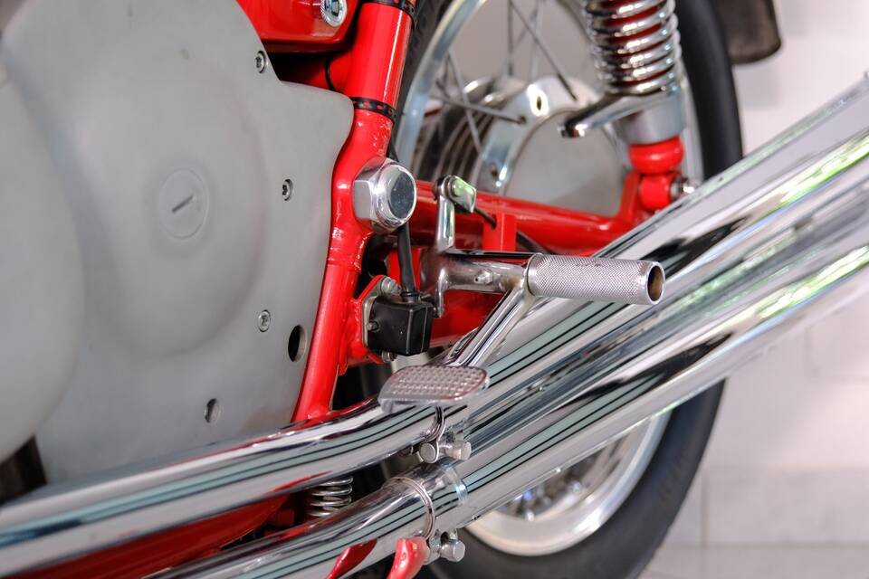 Image 46/99 of MV Agusta 750 Sport (1971)
