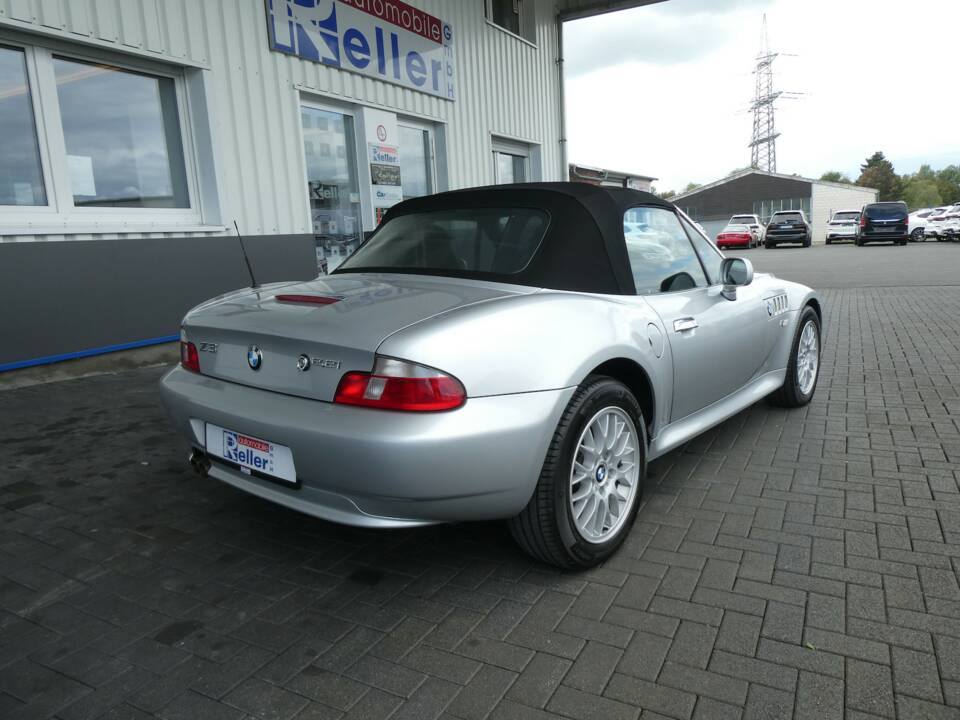 Image 4/21 of BMW Z3 2.2i (2001)