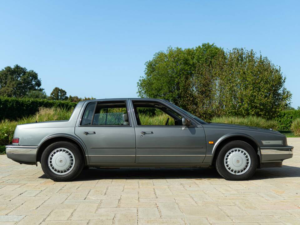 Immagine 5/50 di Cadillac Seville (1988)