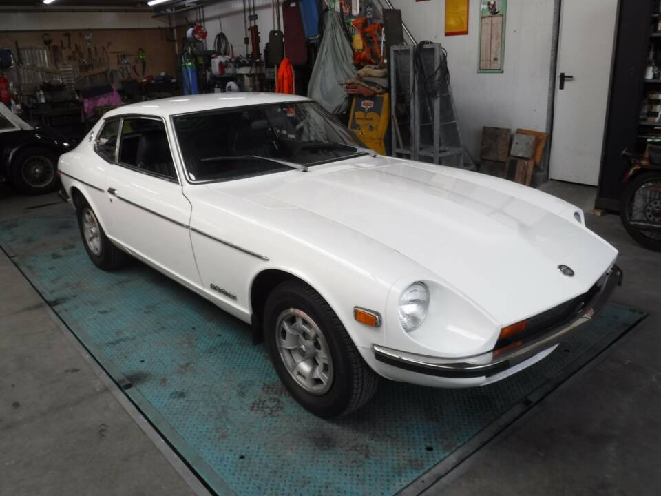 Image 35/49 of Datsun 280 Z (1975)