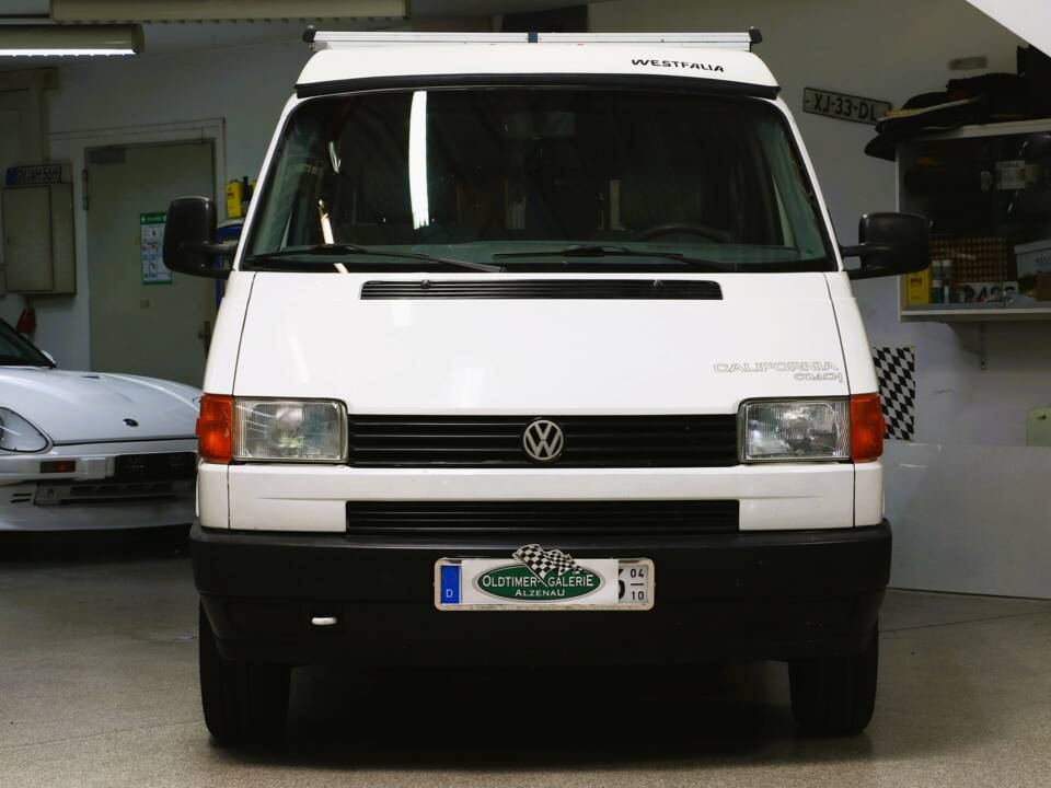Bild 2/55 von Volkswagen T4 California Coach 1.9 TD (1994)