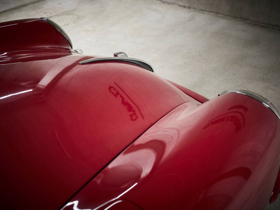 Image 53/97 de Porsche 356 C 1600 (1963)
