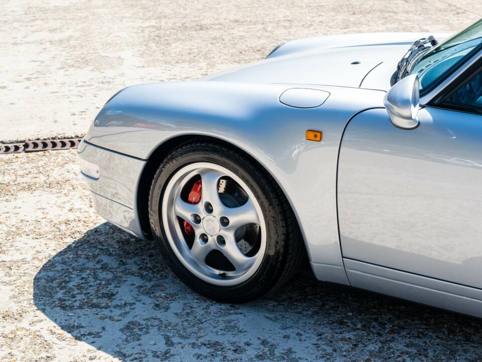 Afbeelding 18/32 van Porsche 911 Carrera (1996)