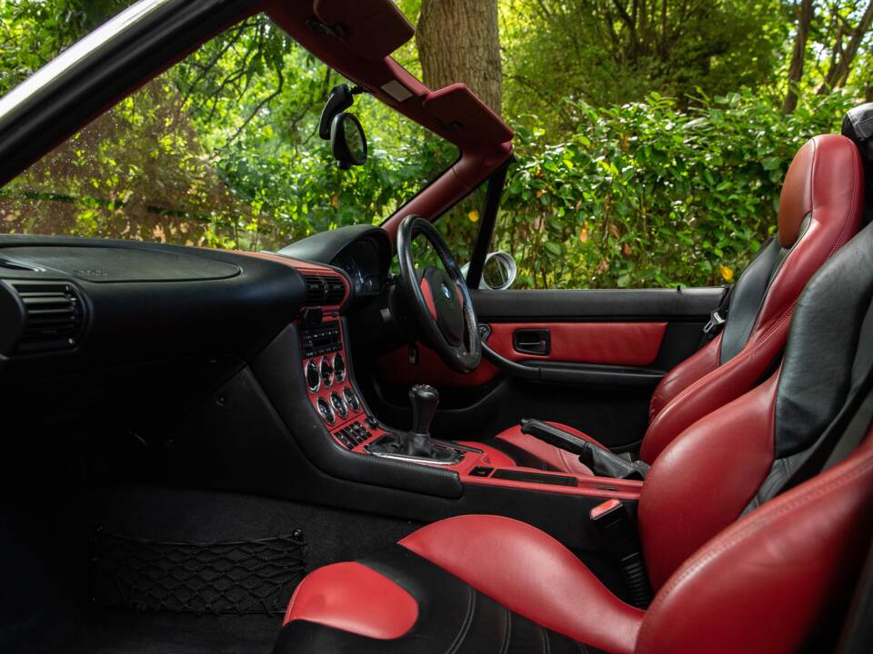Imagen 26/44 de BMW Z3 M 3.2 (2000)