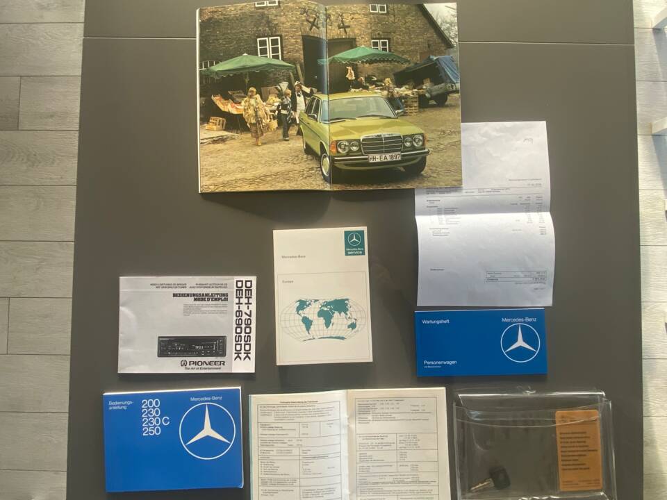 Bild 59/71 von Mercedes-Benz 250 (1979)