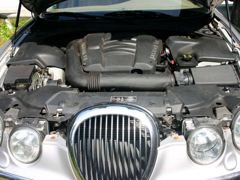 Bild 40/51 von Jaguar S-Type 4.0 V8 (2000)