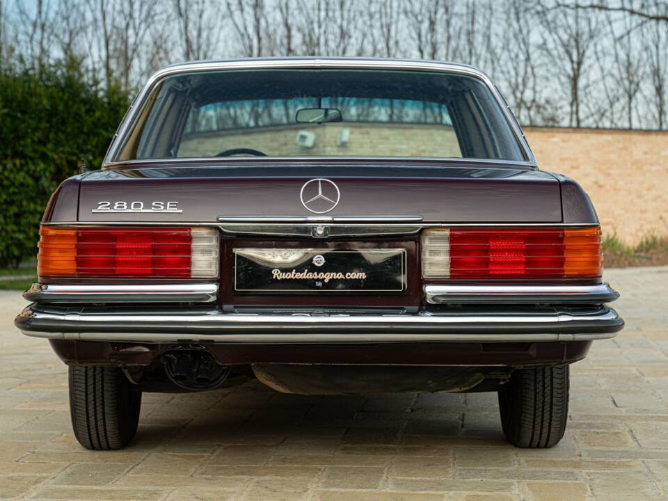 Image 9/50 of Mercedes-Benz 280 SE (1973)