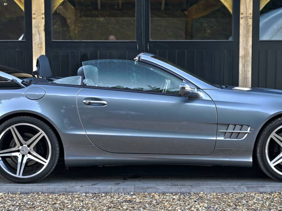Imagen 13/50 de Mercedes-Benz SL 500 (2008)