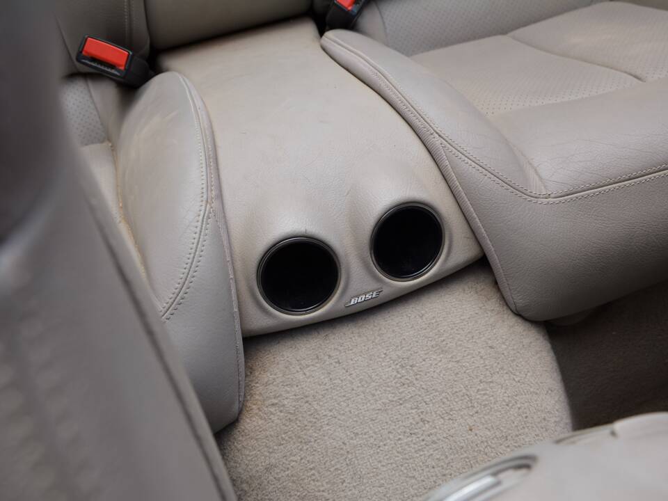 Image 39/46 de Mercedes-Benz CLK 500 (2004)