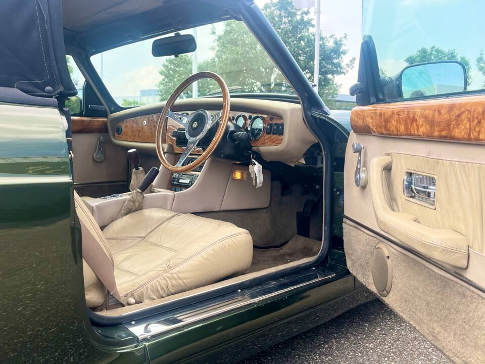 Bild 22/41 von MG RV8 (1994)