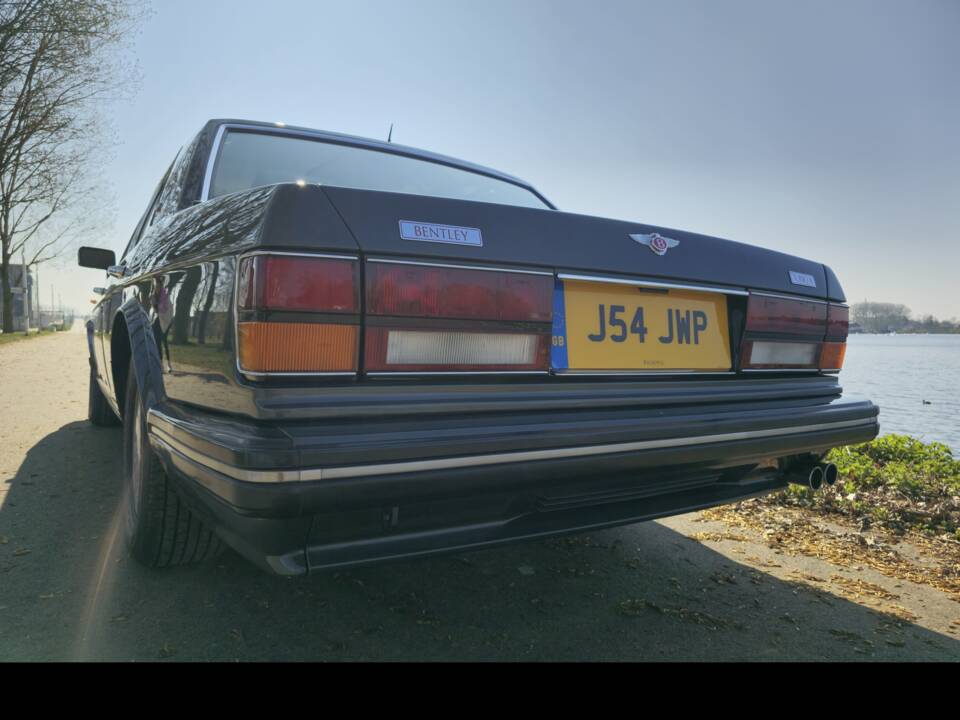 Image 16/33 of Bentley Turbo R lang (1992)