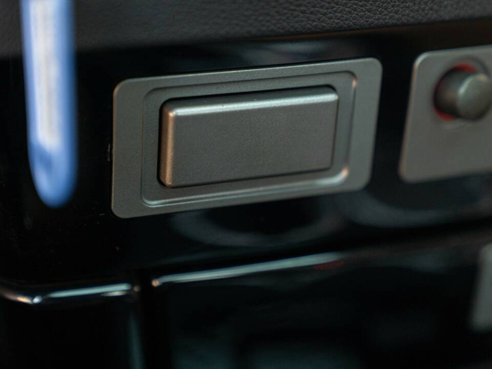 Image 45/50 de BMW 745Li (2001)