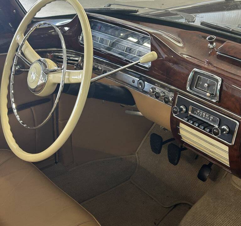 Image 7/8 de Mercedes-Benz 220 S Cabriolet (1958)