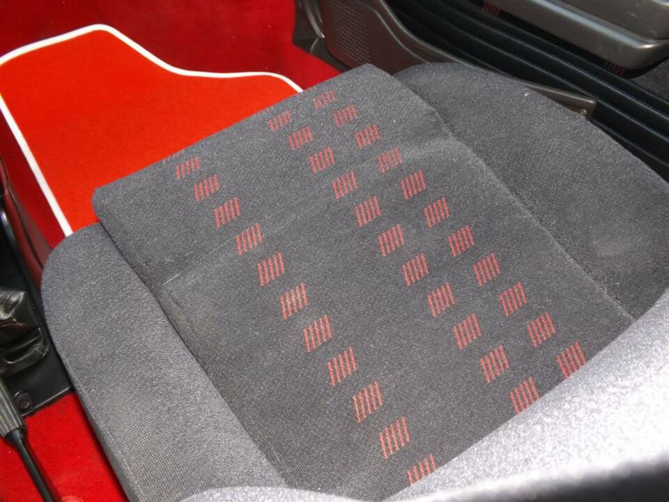 Bild 17/50 von FIAT Uno Turbo i.E. (1991)
