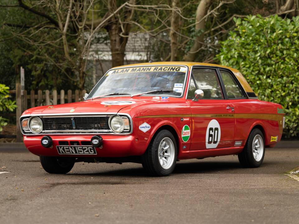 Image 10/50 of Ford Lotus Cortina (1969)