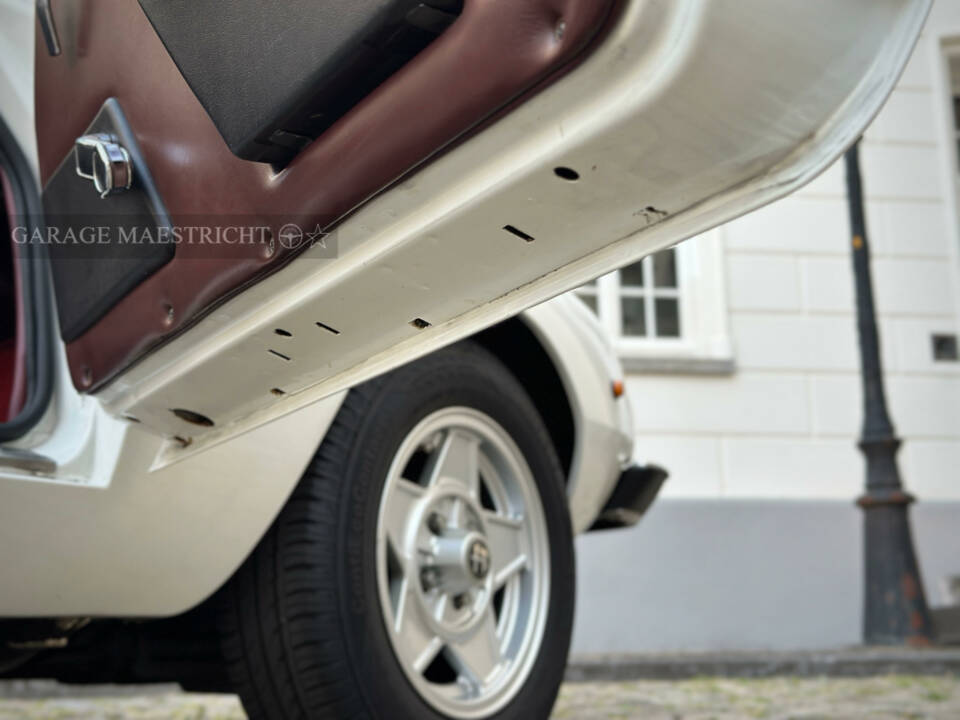 Imagen 92/98 de Alfa Romeo 2000 Spider Veloce (1981)