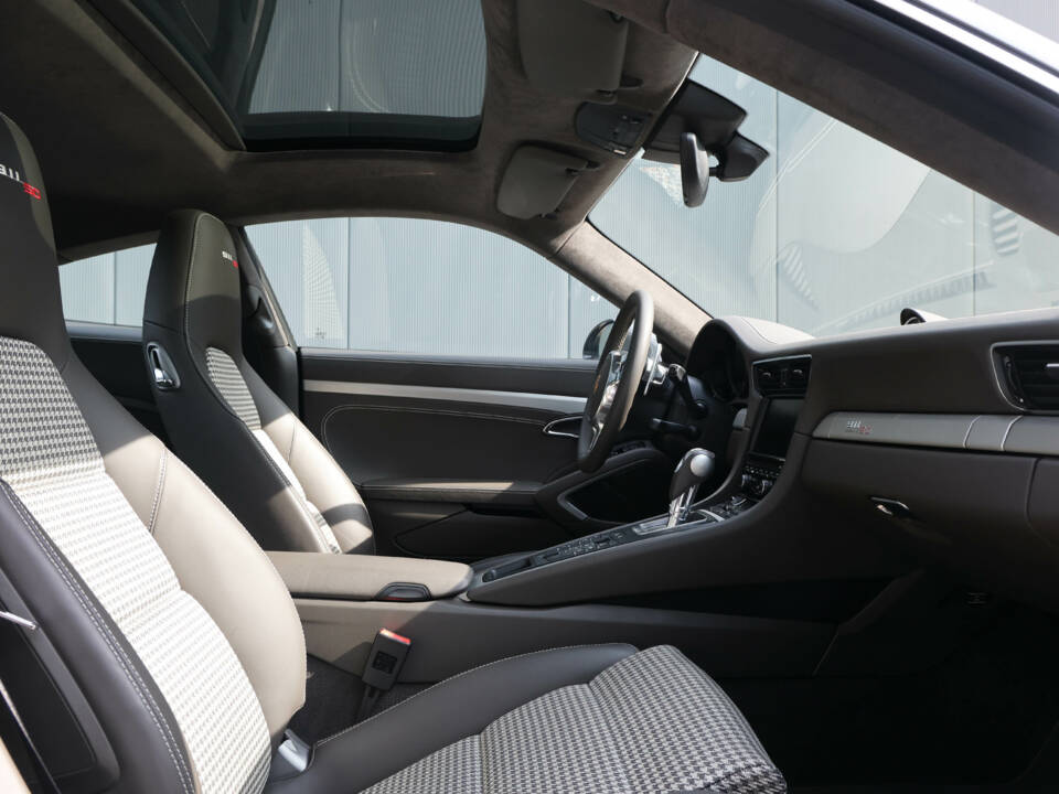 Image 27/43 de Porsche 911 Carrera S &quot;50 Jahre 911&quot; (2013)