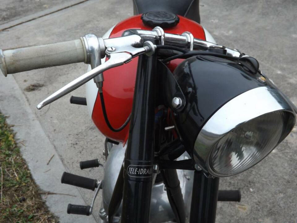 Imagen 12/50 de Gilera 150 Sport (1955)