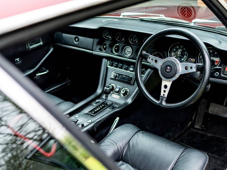 Image 4/50 of Jensen Interceptor MK III (1974)