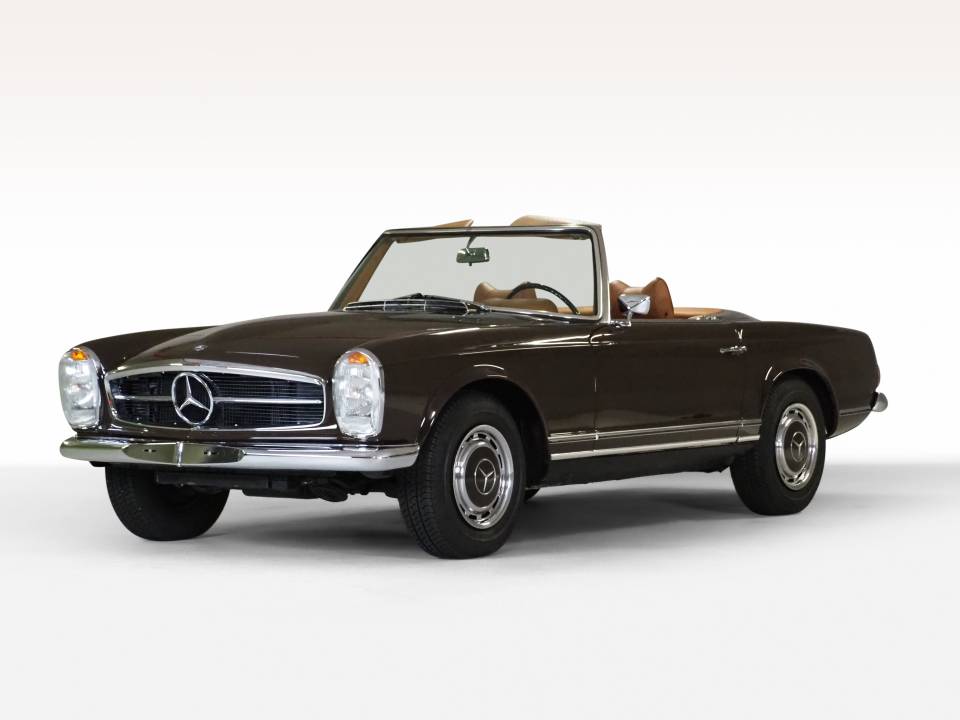 Image 4/19 of Mercedes-Benz 280 SL (1971)