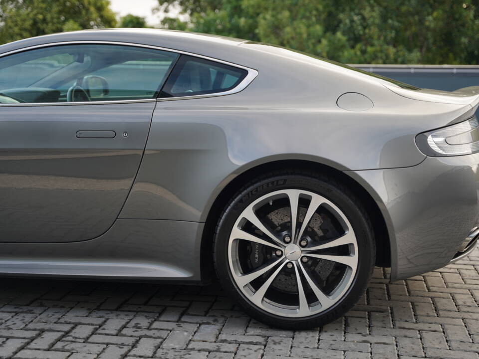 Imagen 44/50 de Aston Martin V12 Vantage (2012)