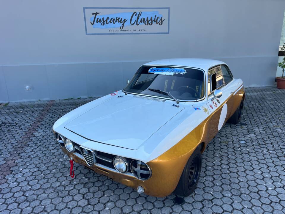 Bild 8/19 von Alfa Romeo 2000 GT Veloce (1972)