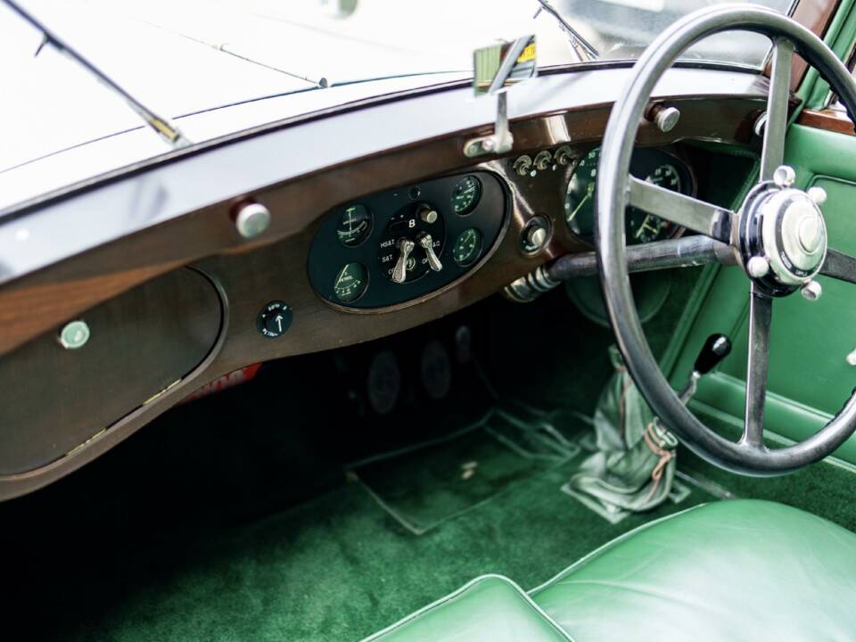 Image 25/50 of Bentley 3 1&#x2F;2 Litre (1934)