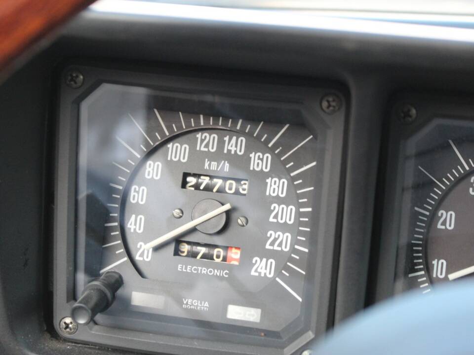 Image 16/21 of Alfa Romeo GTV 2.0 (1982)