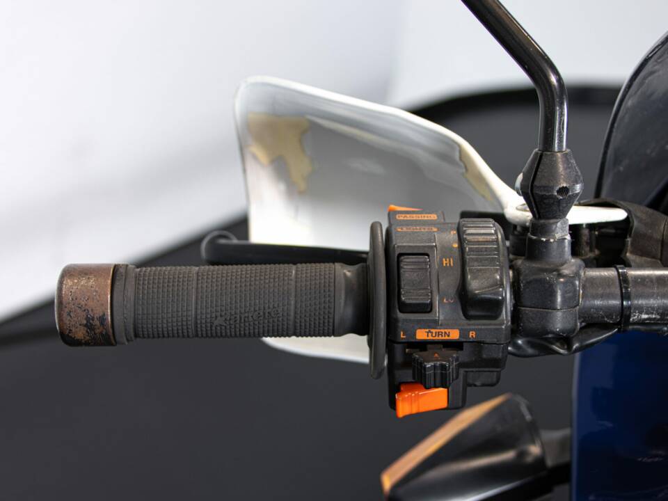 Image 30/45 of Aprilia Tuareg 350 Wind (1987)