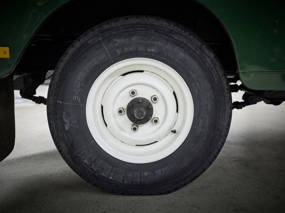 Bild 27/87 von Land Rover 88 (1972)