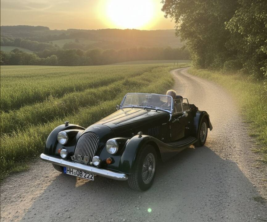 Image 2/14 of Morgan Plus 8 (2003)