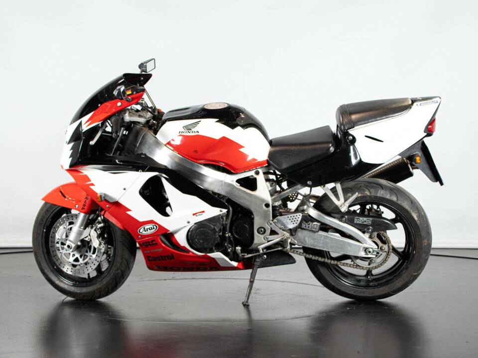 Imagen 1/44 de Honda CBR 900RR Fireblade (1999)