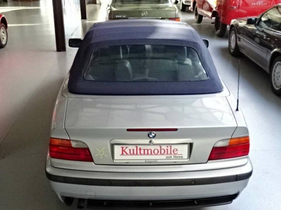 Bild 6/17 von BMW 318i (1996)