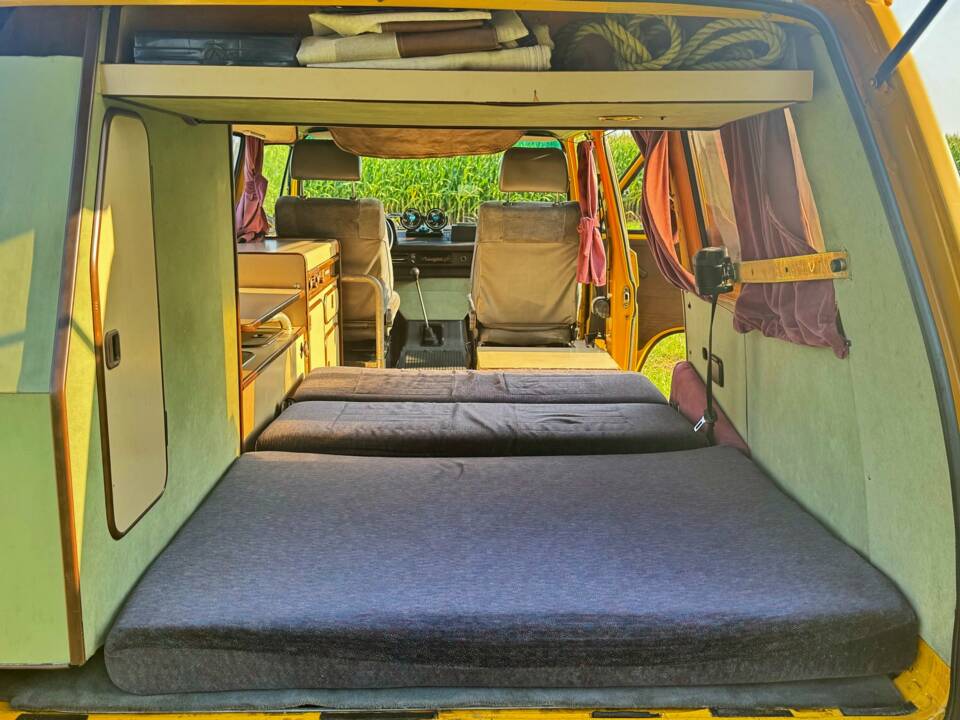 Bild 4/8 von Volkswagen T3 Westfalia 1.6 (1982)