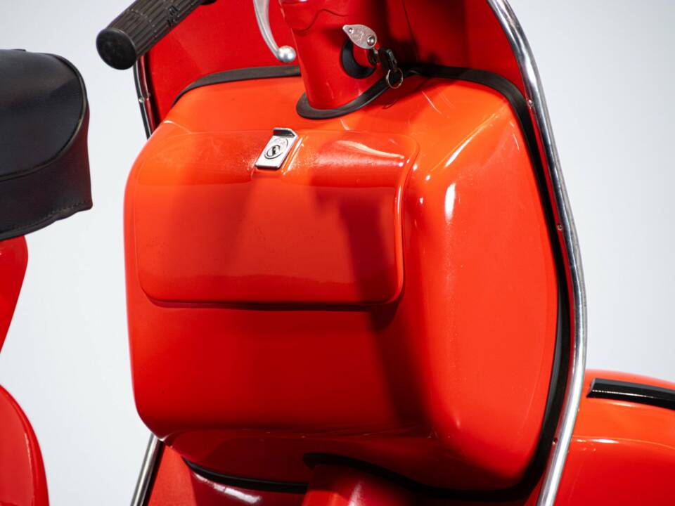 Image 13/50 of Piaggio DUMMY (1975)