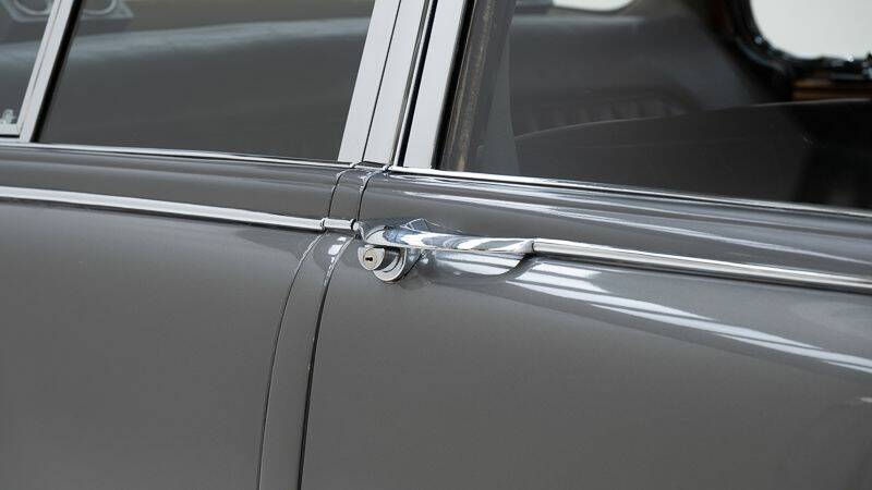 Afbeelding 13/15 van Daimler 2,5 Liter V8 (1965)