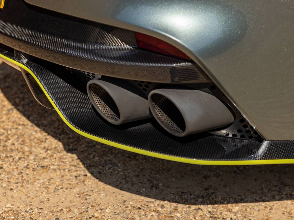 Image 39/60 of Aston Martin Rapide AMR (2019)