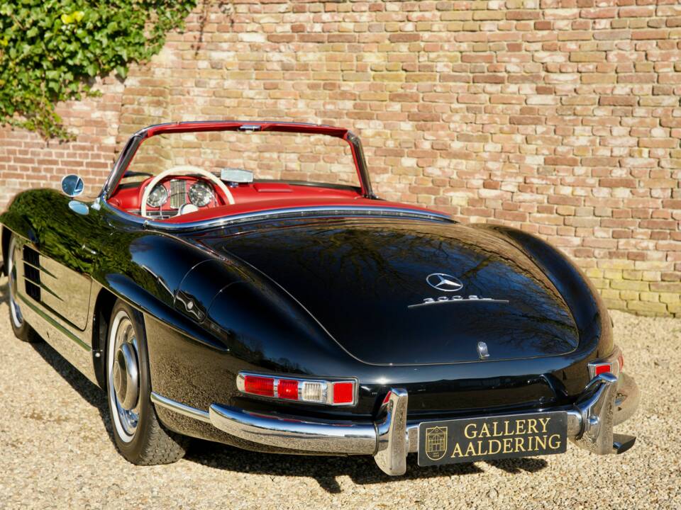 Image 41/50 of Mercedes-Benz 300 SL Roadster (1959)