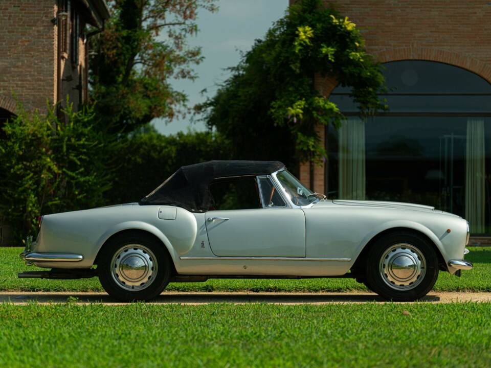 Image 9/50 of Lancia Aurelia B24 Convertible (1958)