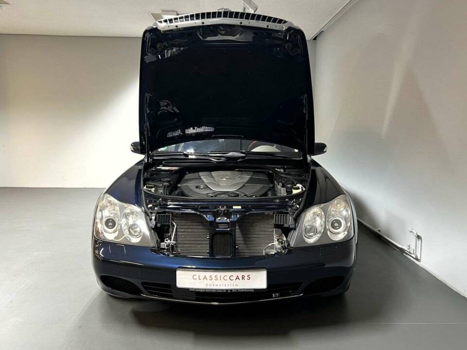 Image 6/15 of Maybach 57 (2004)