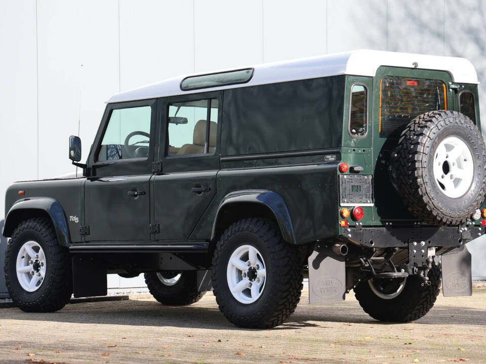 Immagine 22/34 di Land Rover Defender 110 (2000)