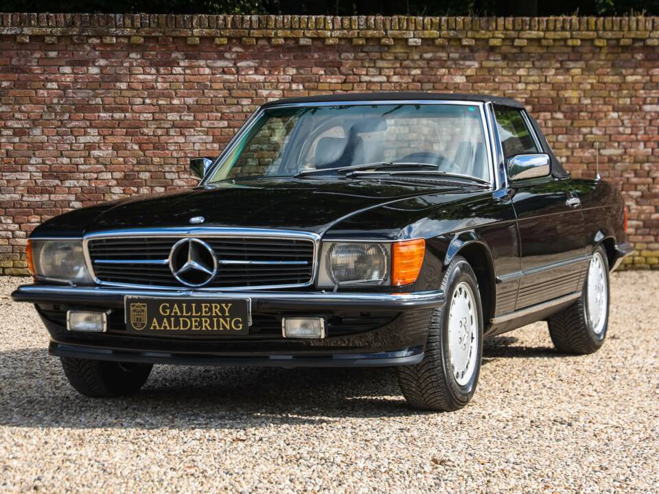 Image 9/50 de Mercedes-Benz 420 SL (1986)