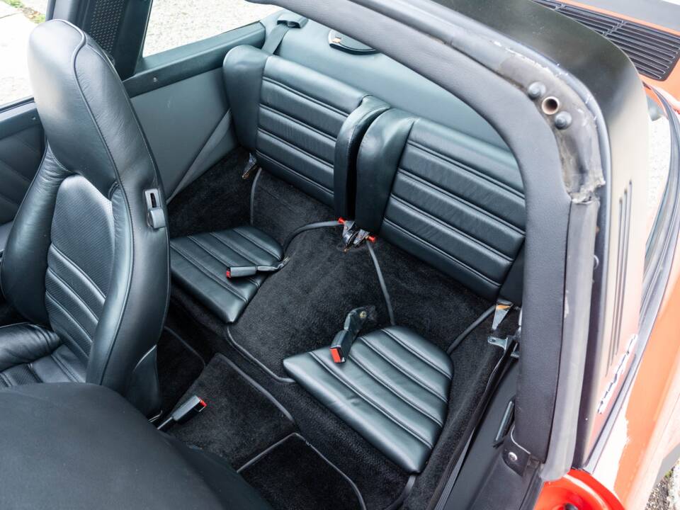 Bild 27/35 von Porsche 911 Carrera 3.2 (1987)