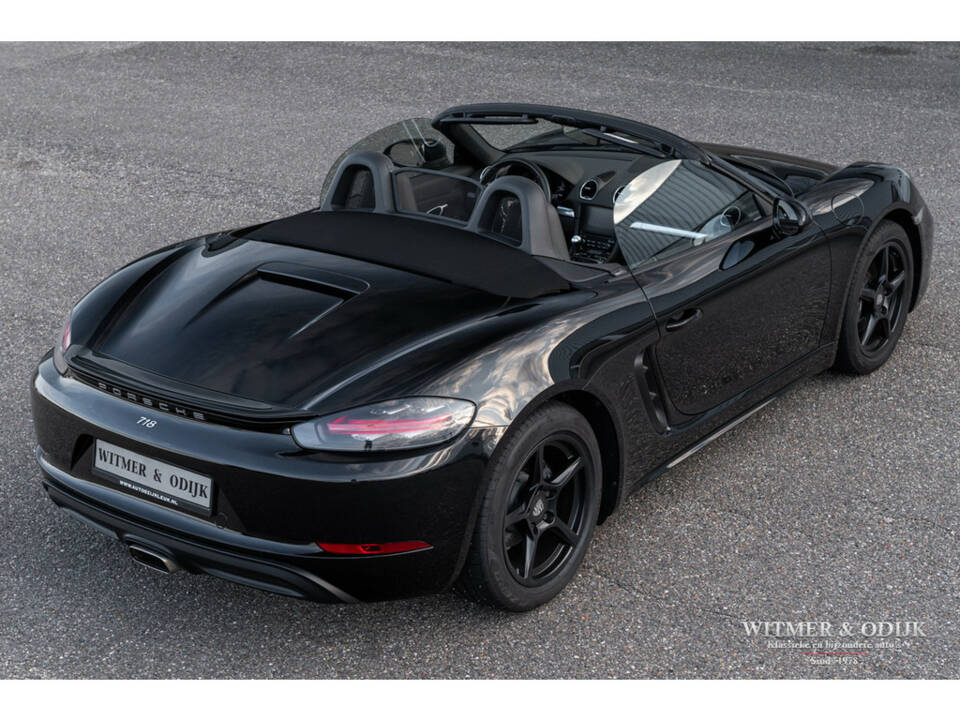 Image 16/30 of Porsche 718 Boxster (2016)