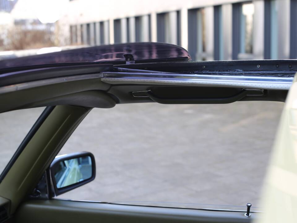 Bild 14/76 von Mercedes-Benz 280 SE (1977)