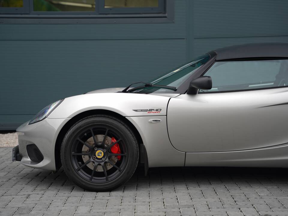 Image 9/50 of Lotus Elise Sport 240 &quot;Final Edition&quot; (2022)