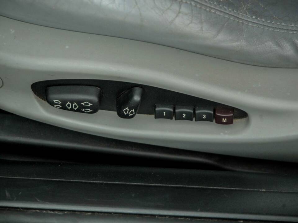 Bild 37/50 von BMW 320Ci (2003)