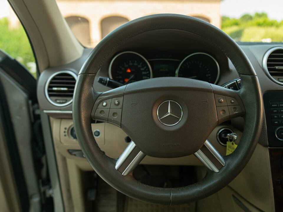 Bild 50/50 von Mercedes-Benz GL 420 CDI 4MATIC (2006)